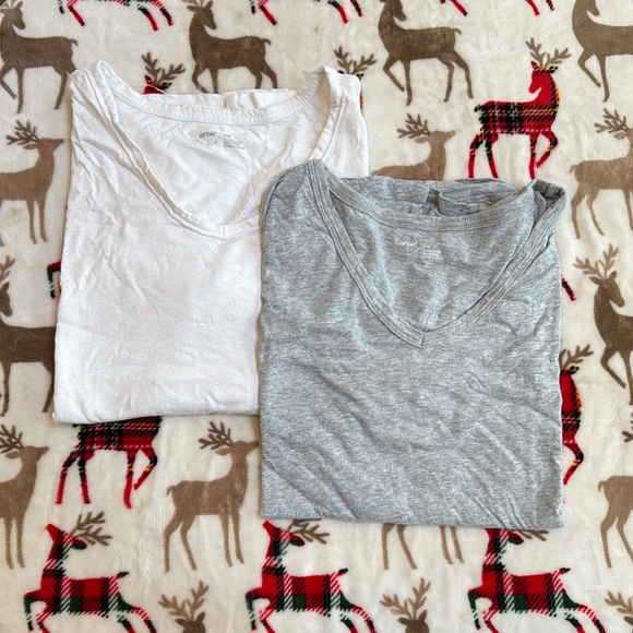 Aerie oversized v neck bundle sz M - Picture 1 of 3